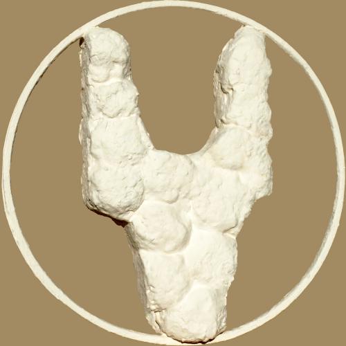 sculpture ''Nuage Blanc'' - papier mâché + jante aluminium + acrylique + chaux - 65x65x11 cm