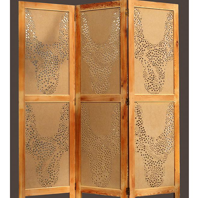 Paravent JORDI en bois de pin du nord + médium pour les 3 panneaux - H= 170 cm - largeur max. = 150 cm (existe ''all black'').